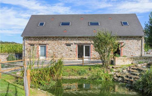 Beautiful home in La Meauffe with 2 Bedrooms and WiFi : Maisons de vacances proche d'Airel