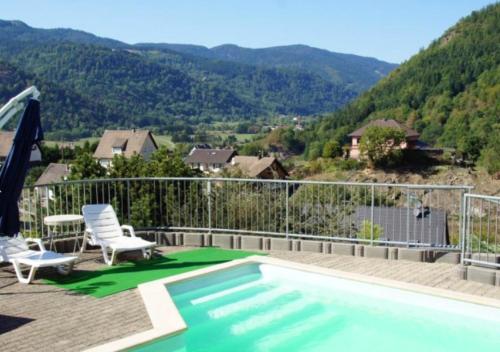 Appartement de 2 chambres avec piscine partagee jardin amenage et wifi a Oderen : Appartements proche de Fellering