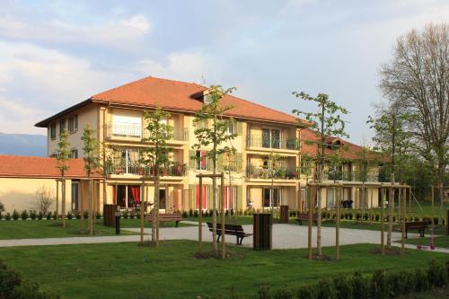 La Pommeray Geneva : Appartements proche de Bons-en-Chablais