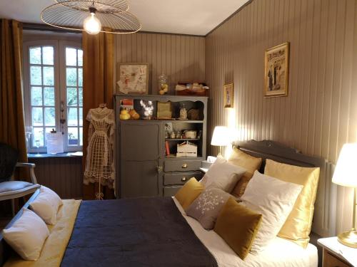 Manoir de l'Alleu : B&B / Chambres d'hotes proche de Parthenay-de-Bretagne