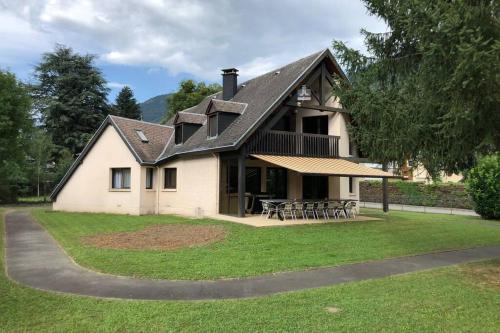LUCHON Chalet 16 Couchage : Maisons de vacances proche de Montauban-de-Luchon