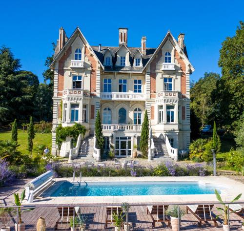 Château des Forges par Slow Village : Hotels proche de Montreuil-sur-Loir