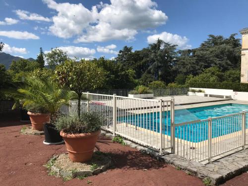 Charme et tranquillité, dans résidence avec piscine, L’APARTÉ - SEJOURAIX : Appartements proche de Mouxy