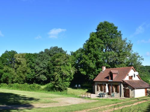 Cosy Burgundy house for nature lovers : Maisons de vacances proche d'Alluy