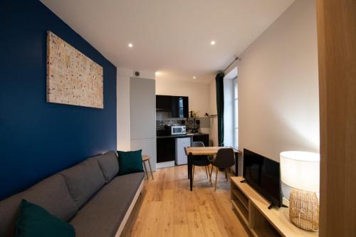 Le Musigny - Superbe studio moderne au calme proche place Valmy : Appartements proche de Dardilly