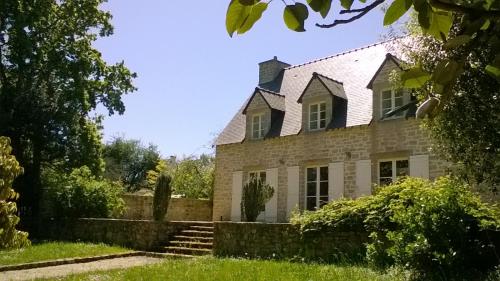 REF 001 - Belle maison avec jardin pour six personnes KERNERS ARZON : Villas proche de Île-aux-Moines