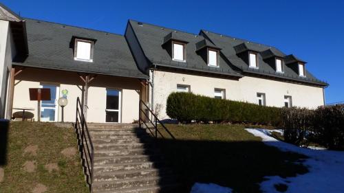 Gîte de Pailherols : Maisons de vacances proche de Saint-Martin-sous-Vigouroux
