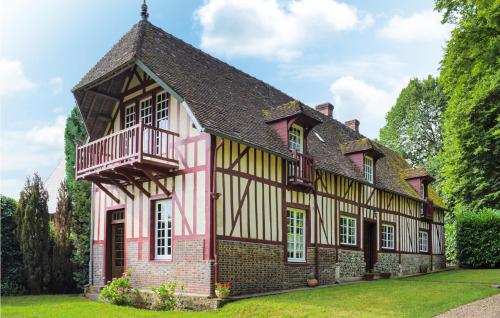Holiday Home Maison Du Lac : Maisons de vacances proche de Saint-Aubin-le-Guichard