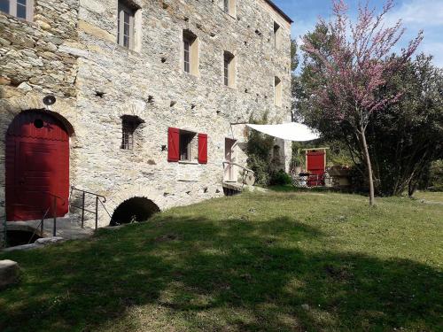 La Bergerie du Moulin : Appartements proche de Santo-Pietro-di-Tenda