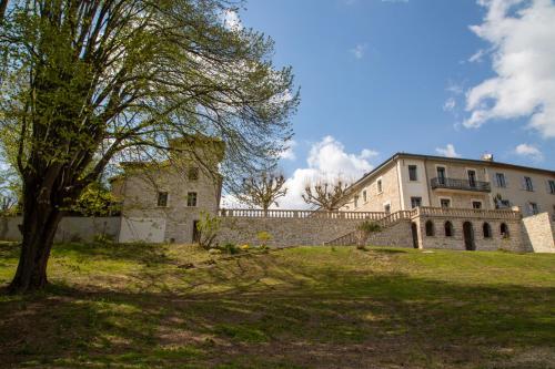 Castel serein : B&B / Chambres d'hotes proche de Meyrieu-les-Étangs