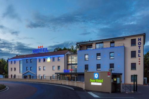 Sure Hotel by Best Western Reims Nord : Hotels proche de Courcy