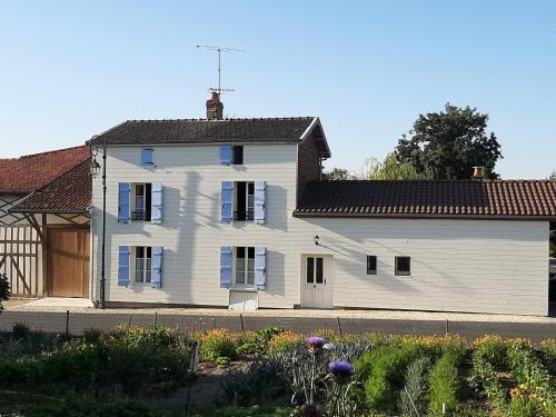 Gîte Frampas, 4 pièces, 6 personnes - FR-1-611-16 : Maisons de vacances proche de Giffaumont-Champaubert