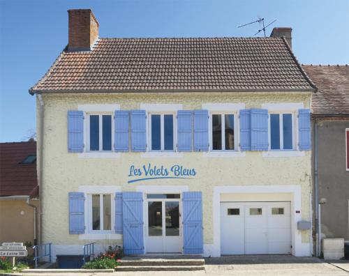 Les Volets Bleus : Maisons de vacances proche de Saint-Agnan