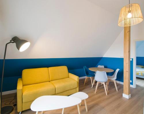 CosyBNB bleu, logement indépendant, wifi, parking, petit déjeuner : Appartements proche d'Osthoffen