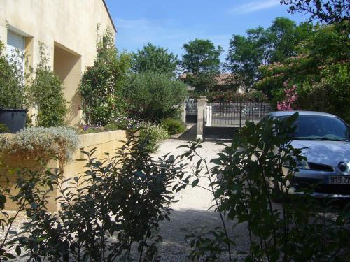 Studio Uzès Pont du Gard : Appartements proche de Collias