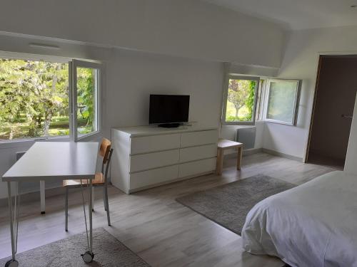 Studio grand confort : Appartements proche de Tugéras-Saint-Maurice