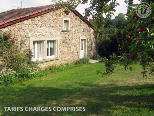 Gîte Saint-Didier-sur-Rochefort, 3 pièces, 4 personnes - FR-1-496-12 : Maisons de vacances proche de La Côte-en-Couzan