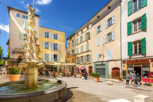 Provence Au Coeur Appart Hotels : Appart'hotels proche de Revest-Saint-Martin