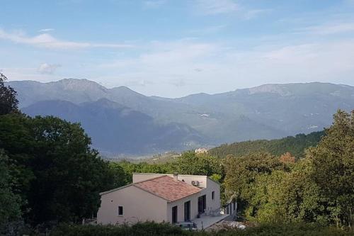 VILLA Adrien , maison de charme. : Maisons de vacances proche de Poggio-di-Venaco