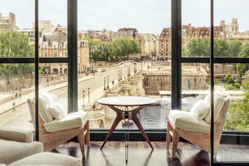 Cheval Blanc Paris & Dior Spa Cheval Blanc Paris : Hotels proche du 1er Arrondissement de Paris