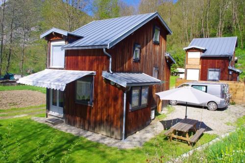 Chalet de 2 chambres avec jardin amenage a Niaux : Chalets proche d'Ornolac-Ussat-les-Bains