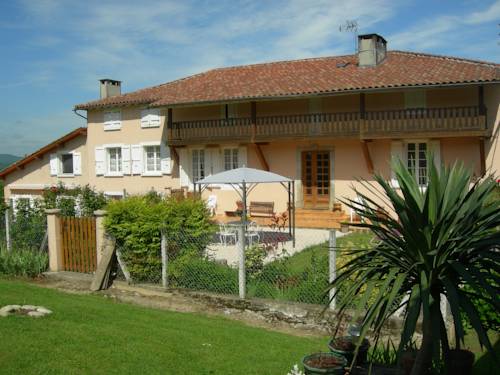 Le Clos Fleuri : Maisons de vacances proche de Roquefort-sur-Garonne