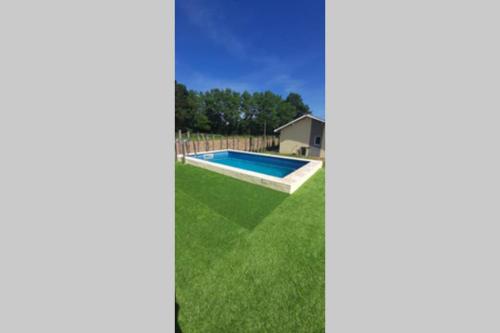 Maison de campagne avec piscine : Maisons de vacances proche de Sens-sur-Seille