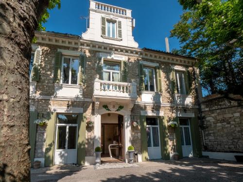 Altera Roma Hôtel : Hotels proche d'Avignon