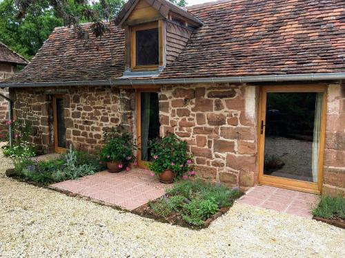Countryside tiny house near Chateau de Hautefort : Maisons de vacances proche de Sainte-Trie