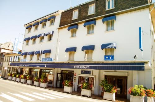 Les Portes du Cantal : Hotels proche de Mercœur