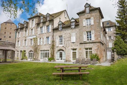 Résidence thermale La Chaldette : Appartements proche de Sainte-Colombe-de-Peyre