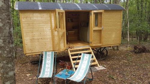 Charming 1-Bed Cottage in Sougeres-en-Puisaye : Maisons de vacances proche d'Entrains-sur-Nohain