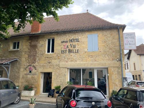 Appart Hôtel La vie est belle : Hotels proche de Badefols-sur-Dordogne