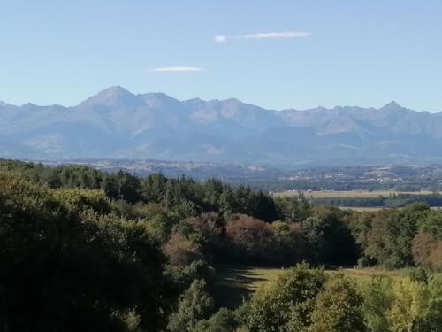 Hello Pyrenees : Maisons de vacances proche de Chelle-Debat