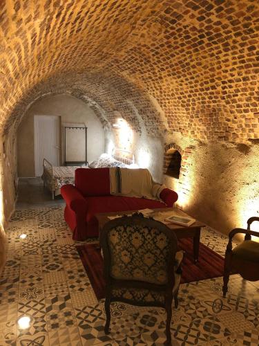 Gîte semi-troglodytique du Vieux Chai de Trôo : Maisons de vacances proche de Ternay