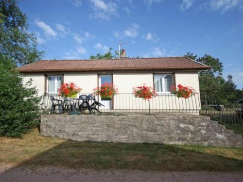 Gîte Le Val-d'Ajol, 2 pièces, 3 personnes - FR-1-589-165 : Maisons de vacances proche de Plombières-les-Bains