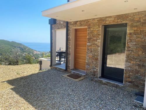 Logement de grand standing entre Mer et Montagne : Maisons de vacances proche de San-Martino-di-Lota