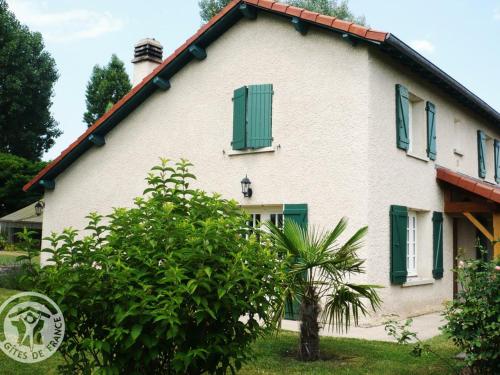Gîte Renaison, 4 pièces, 6 personnes - FR-1-496-110 : Maisons de vacances proche de Saint-Léger-sur-Roanne