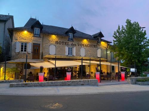 Hotel Des Voyageurs : Hotels proche de Cayrols