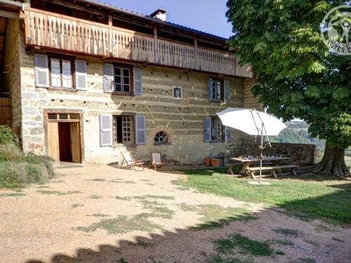 Gîte Saint-Martin-la-Sauveté, 6 pièces, 10 personnes - FR-1-496-128 : Maisons de vacances proche de Grézolles