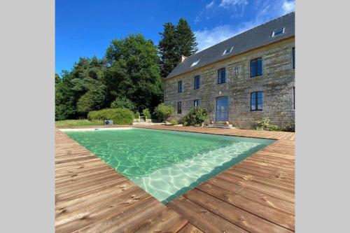 La Lande du Rest - Le Quillio Magnifique ancienne ferme de notables avec piscine chauffée : Villas proche de Saint-Caradec