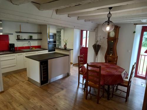 Chez Jojo à St fraimbault : Maisons de vacances proche de Mayenne