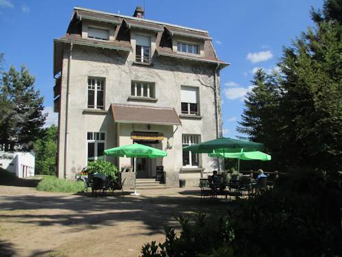 Camping du Château : Appartements proche d'Arrentès-de-Corcieux