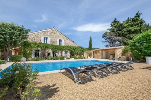 Villa de 5 chambres avec piscine privee jardin clos et wifi a Uchaux : Villas proche de Sérignan-du-Comtat