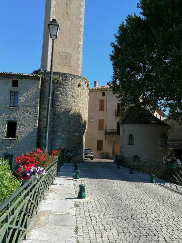 En Provence à MOLLANS : Appartements proche de Propiac