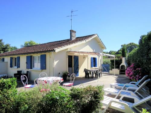 Holiday Home Pontac-Gadet 1 - JDL100 by Interhome : Maisons de vacances proche de Jau-Dignac-et-Loirac