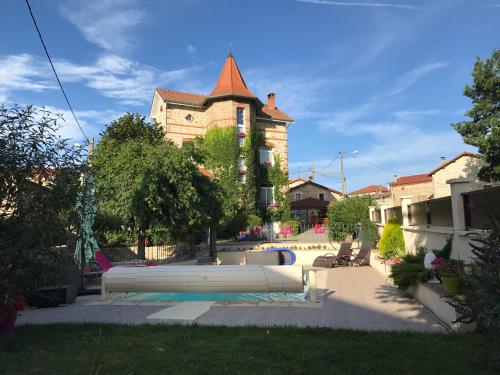 Belle maison de famille : Villas proche de Viverols