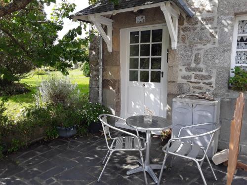 Ker Jerome - Traditional Stone Breton Cottage near to Dinan : Maisons de vacances proche d'Aucaleuc