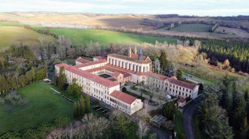 Hôtellerie de l'Abbaye : Hotels proche de Sainte-Livrade