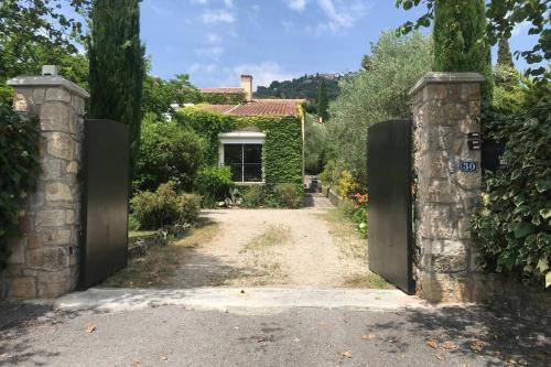 Votre charmant studio duplex près de Cannes : Appartements proche de Peymeinade